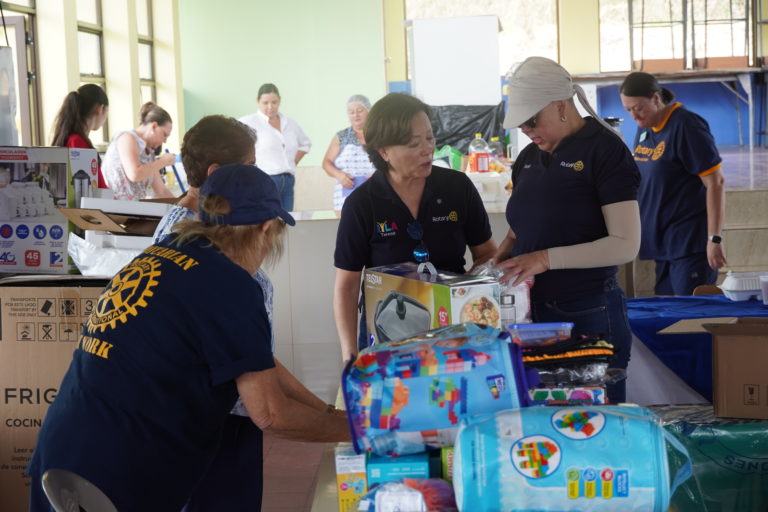 Menores con trastorno del espectro autista reciben donación