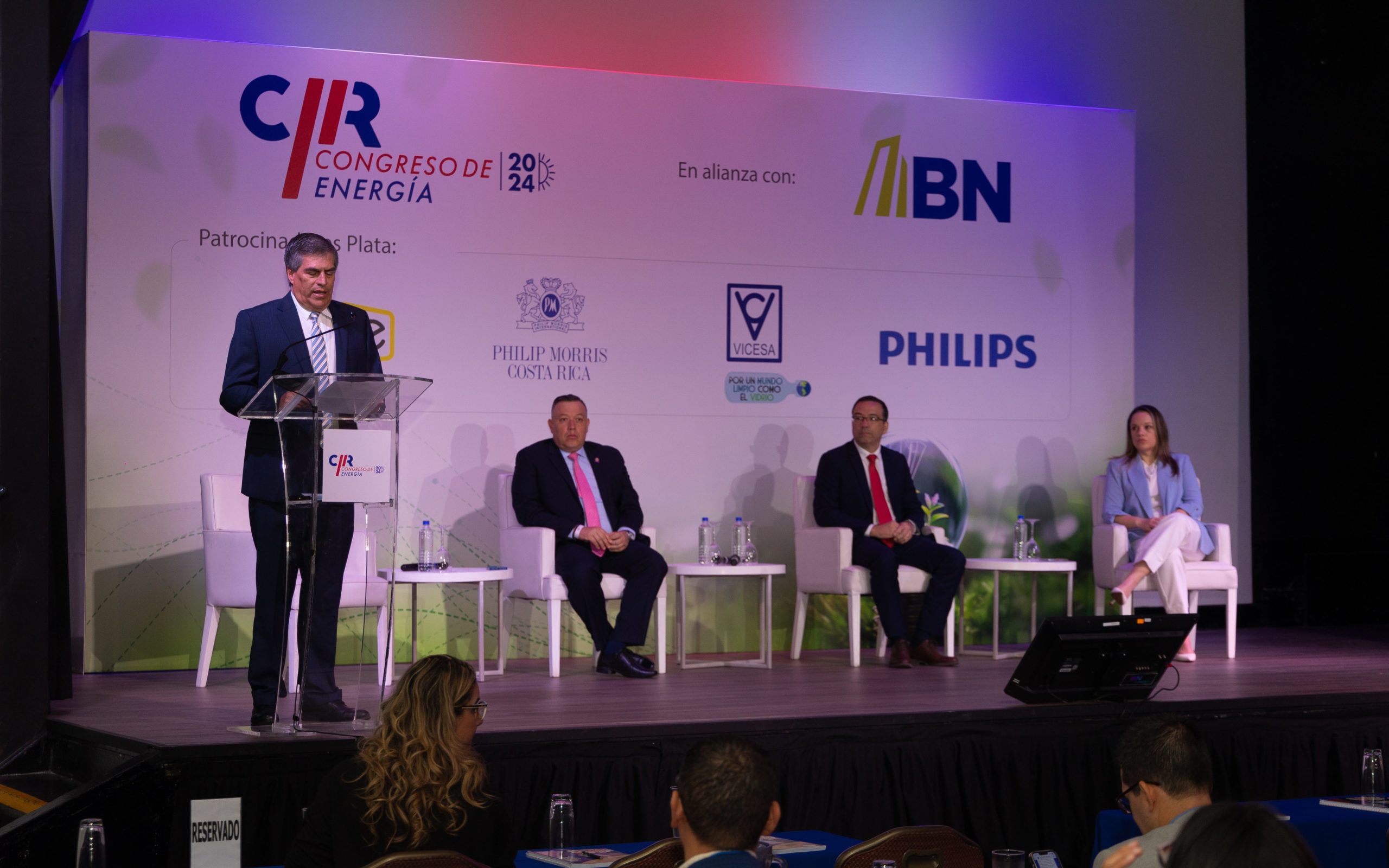 Imagen principal del artículo: Congreso de Energía: CICR impulsa debate sobre el futuro del Sistema Eléctrico Nacional