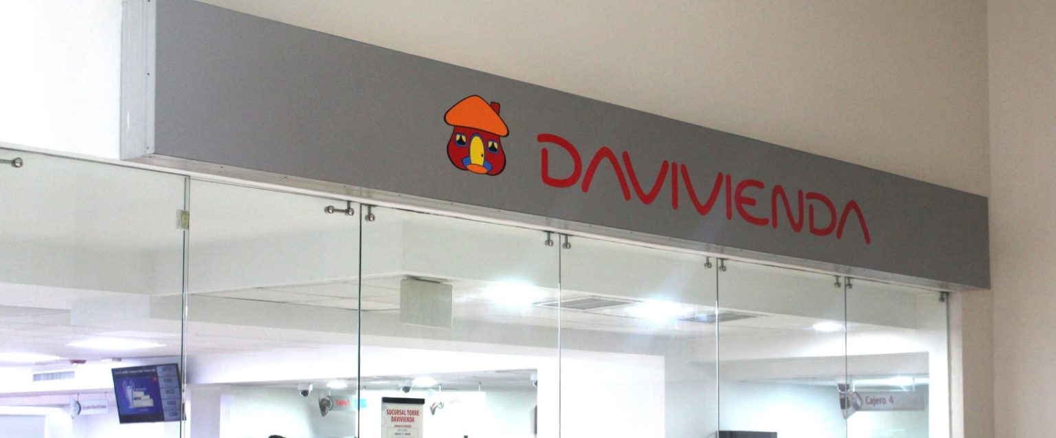 Imagen principal del artículo: Marchamo hará despegar a clientes Davivienda hacia la Patagonia o Disney París