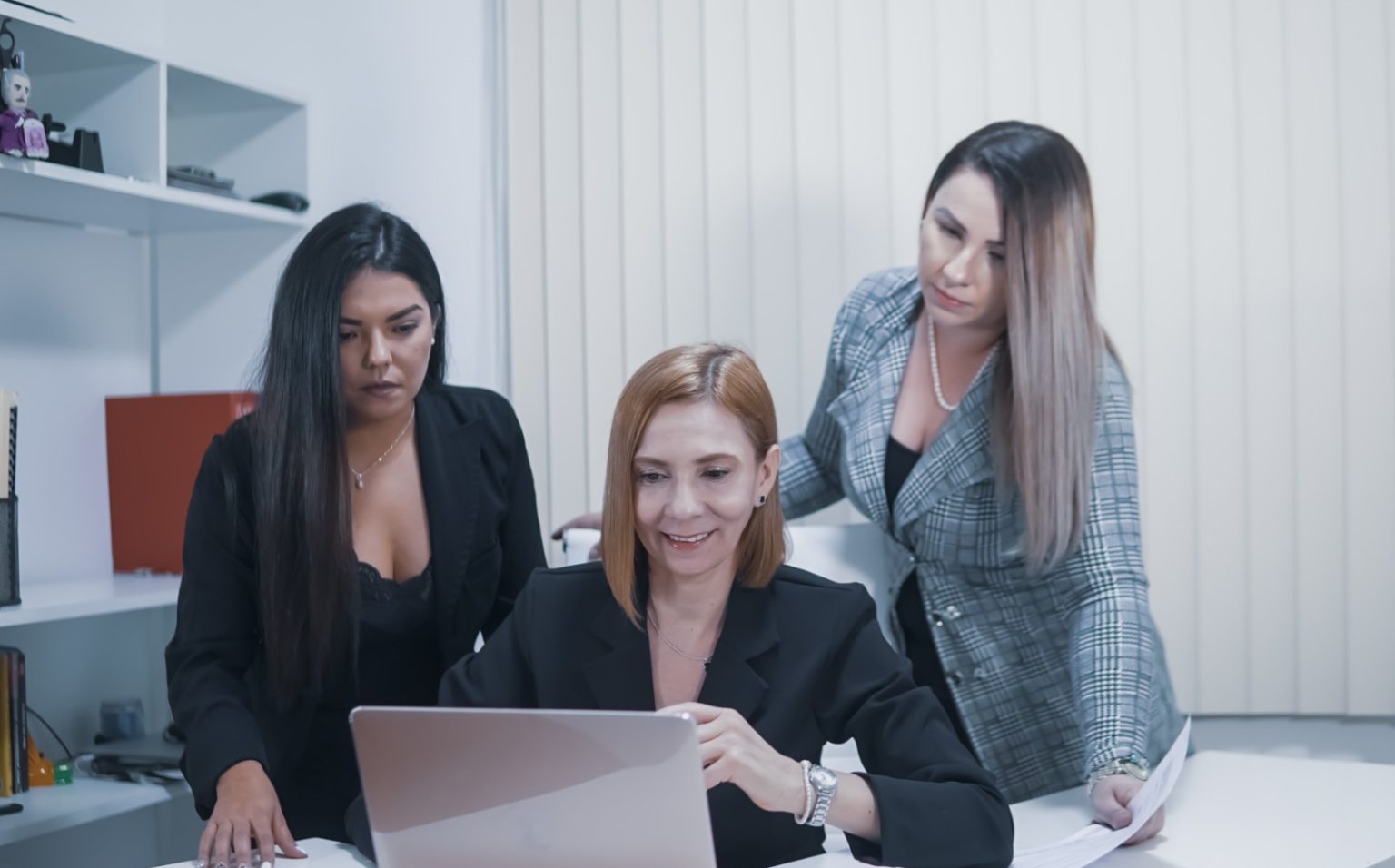 Imagen principal del artículo: Plataforma de empleo 'Talento Femenino BriYa' realizará una feria de empleo virtual con más de 450 puestos