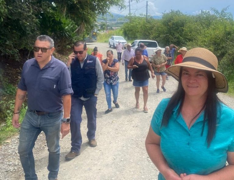 Defensoría intermedia a favor de habitantes de Caís de Dulce Nombre por problemas con aguas pluviales