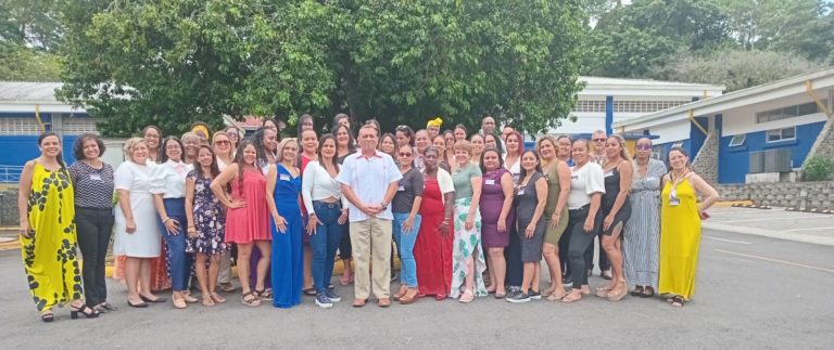 Academia dio a 46 emprendedoras limonenses herramientas para crecer
