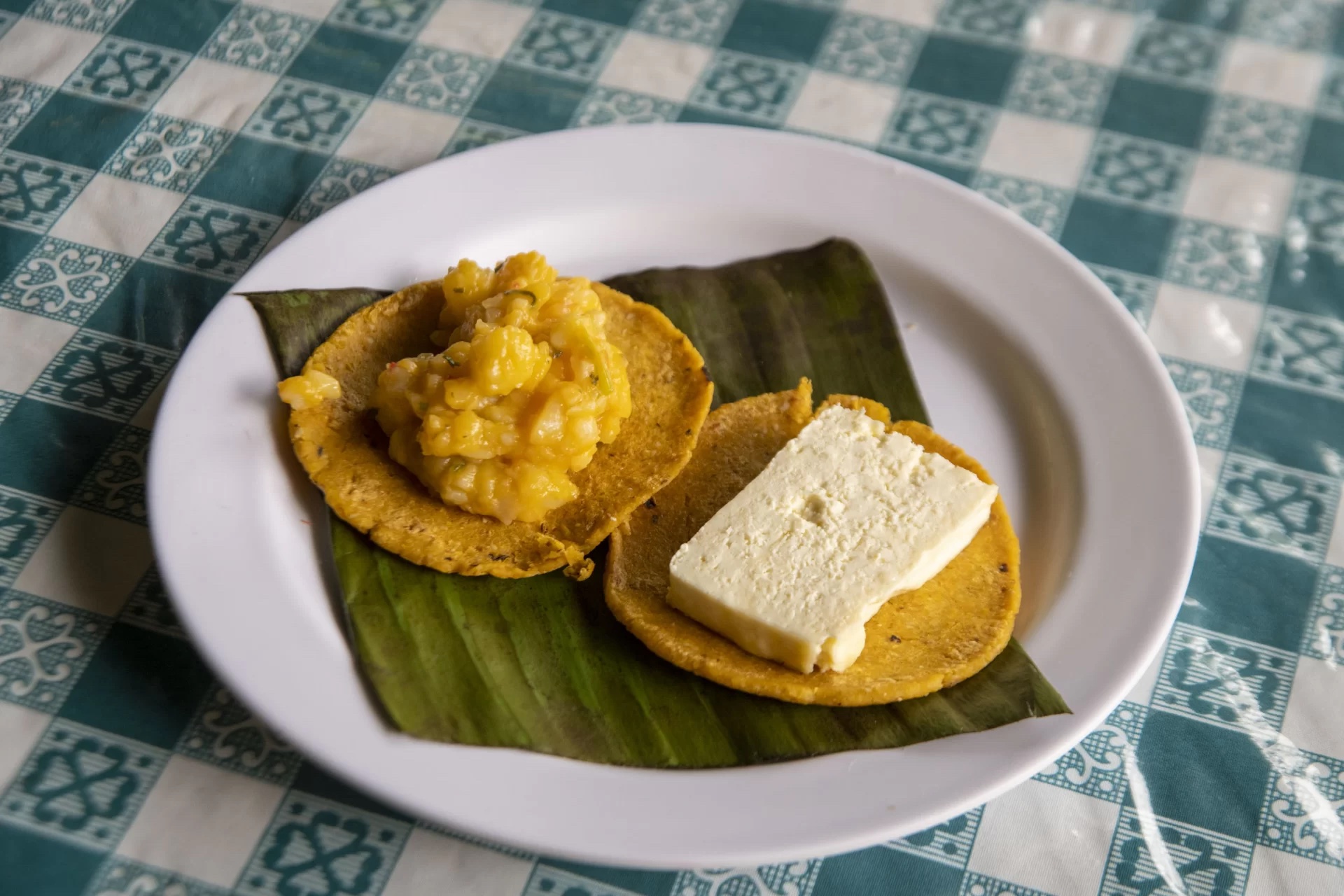 Imagen principal del artículo: La fuerza de la tradición mantiene vivo el Queso Turrialba con denominación de origen