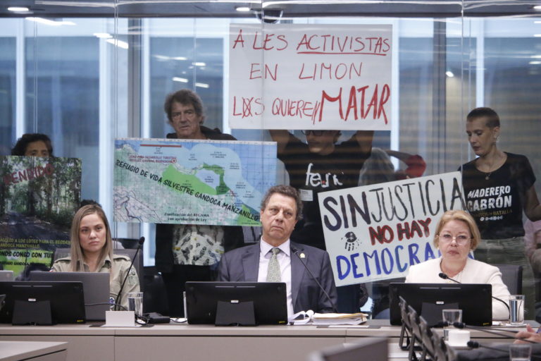 Defensoría pide en Sala IV medida cautelar para frenar daños en el Refugio Gandoca-Manzanillo