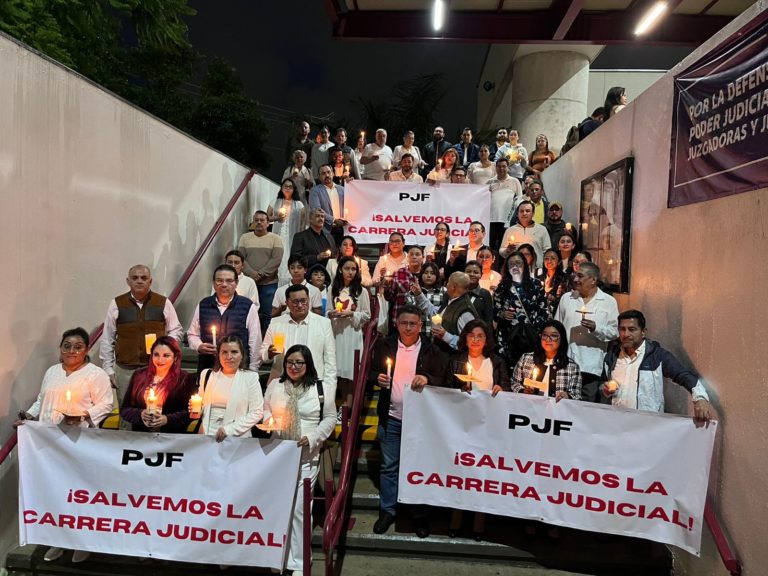 Trabajadores del Poder Judicial de México van a huelga contra la idea de nombrar jueces por voto popular