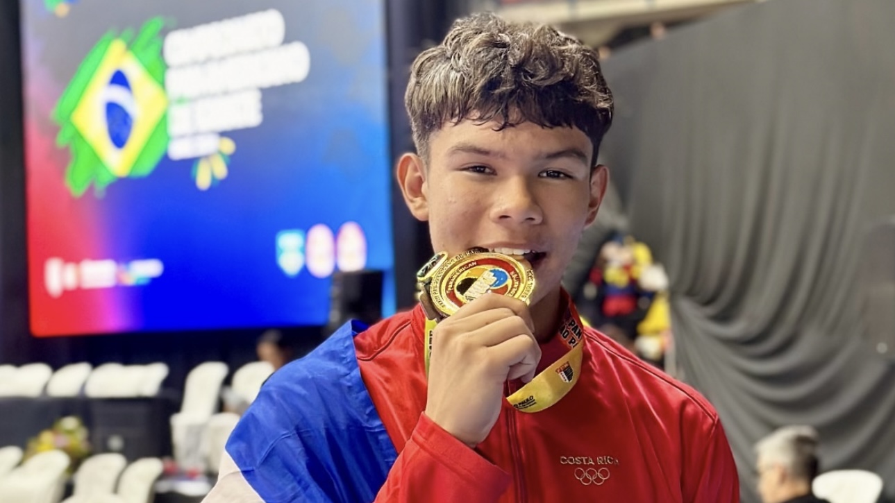 Imagen principal del artículo: Karateca tico Nicolás Bonilla logra histórica medalla de oro en el Panamericano Juvenil de São Paulo 2024