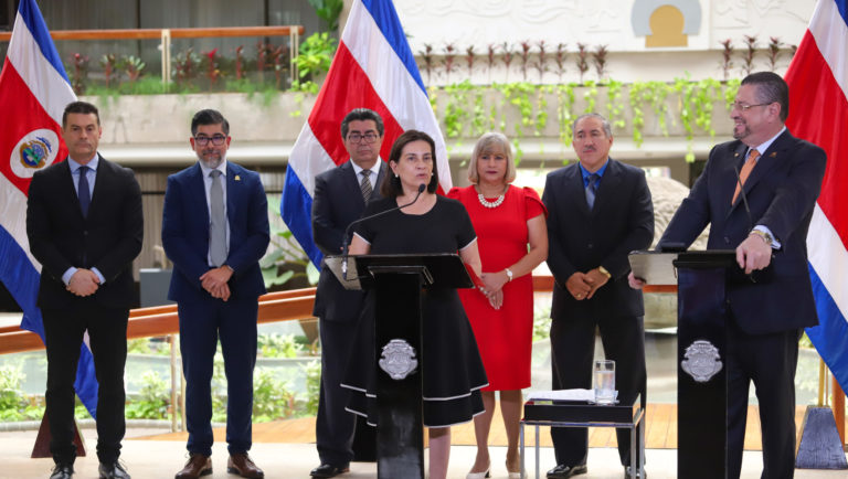 CCSS defiende contratación de cooperativas para prestar servicios en Ebáis