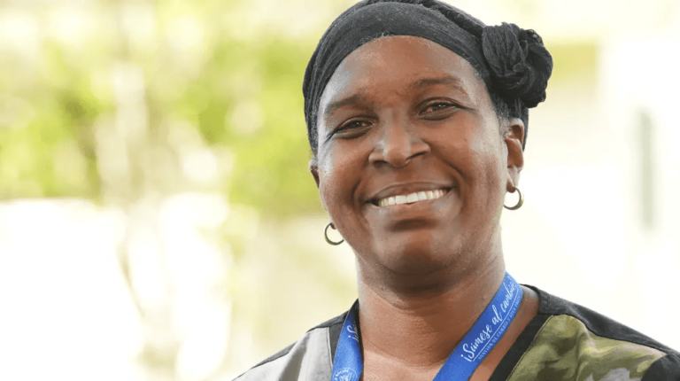 Enfermera ginecobstétrica de Talamanca Siannie Palmer protagoniza historia de la ONU