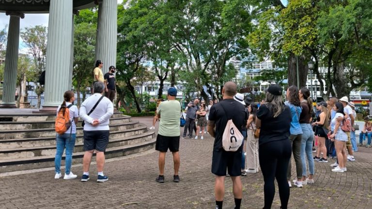 Chepecletas invita al recorrido a pie "Historias, Duelos y Misterios de agosto en San José"