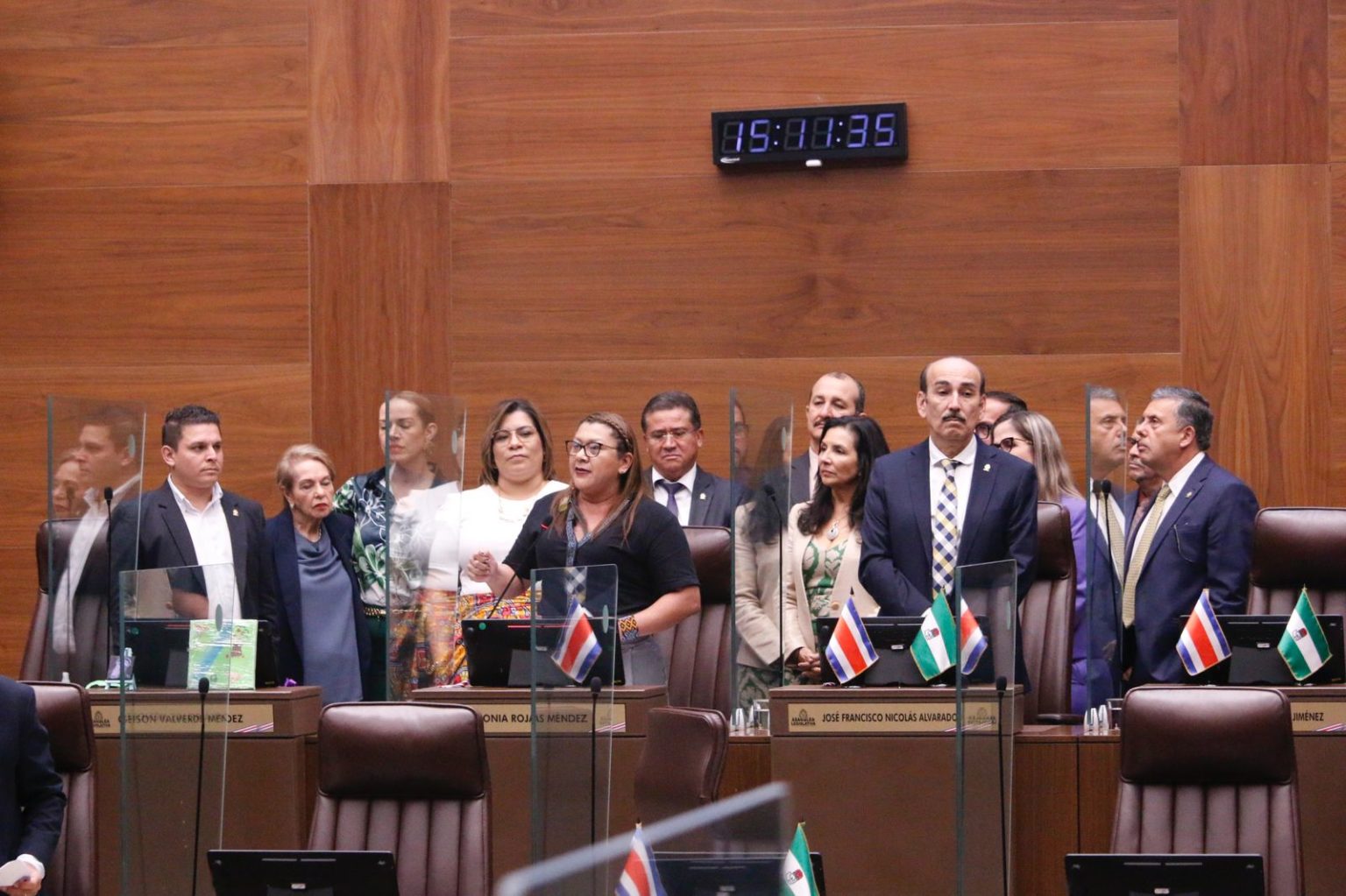 Imagen principal del artículo: Secretario general del PLN pide a su bancada no apoyar reelección de magistrado Luis Porfirio Sánchez