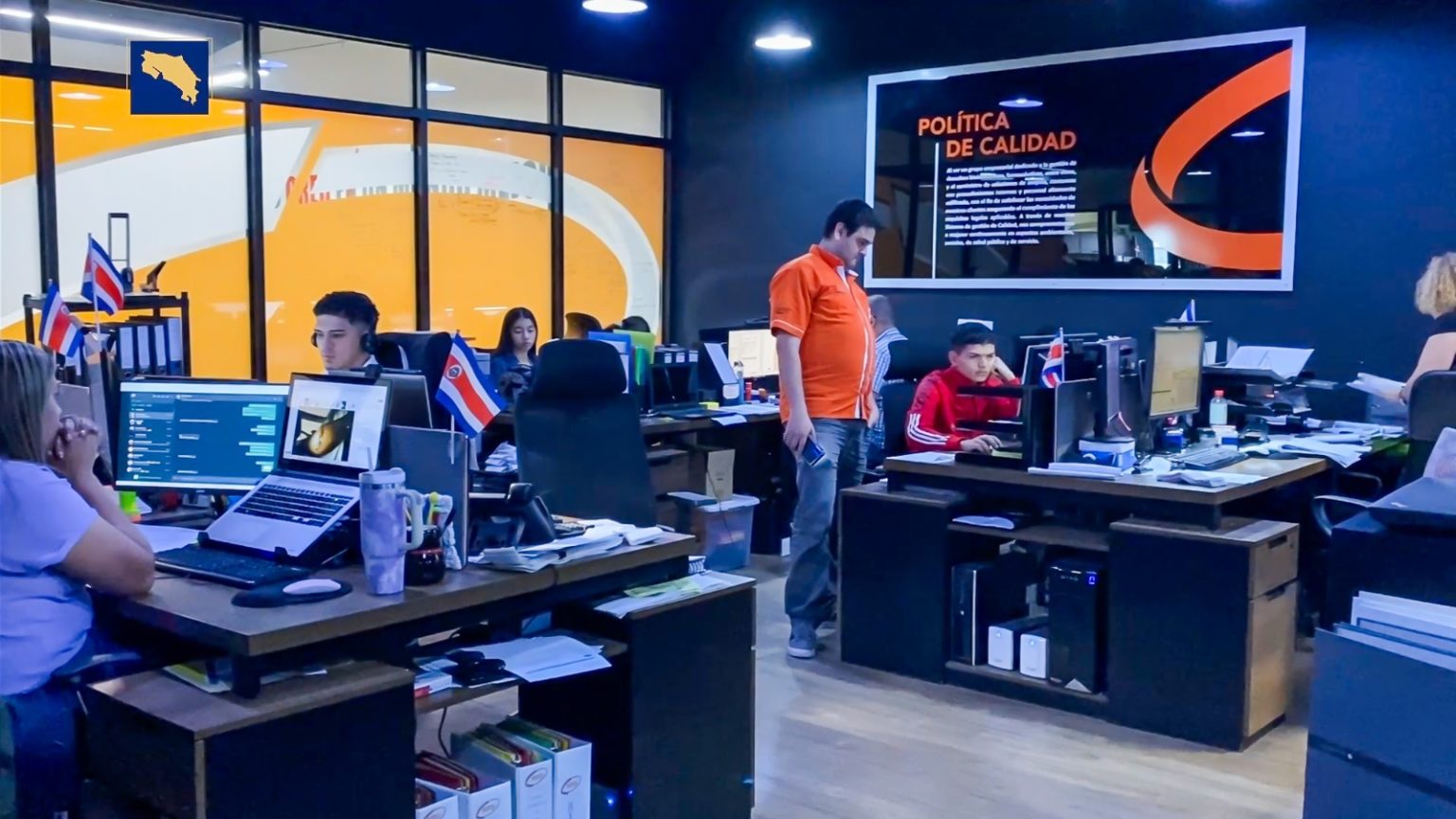 Imagen principal del artículo: Estudiantes de Educación Técnica Profesional tendrán cobertura de póliza durante pasantías y prácticas