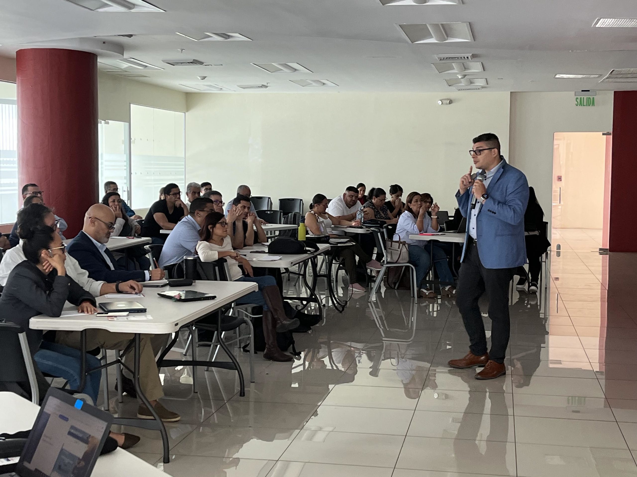 Imagen principal del artículo: Pymes deben priorizar los seguros de ciberseguridad para proteger su futuro