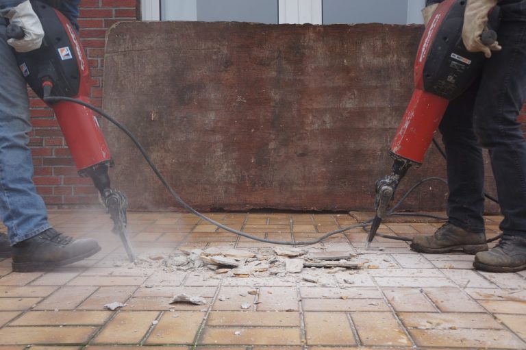 Municipalidad de Santa Ana ejecutará demoliciones en obras con incumplimientos a la Ley de Construcciones