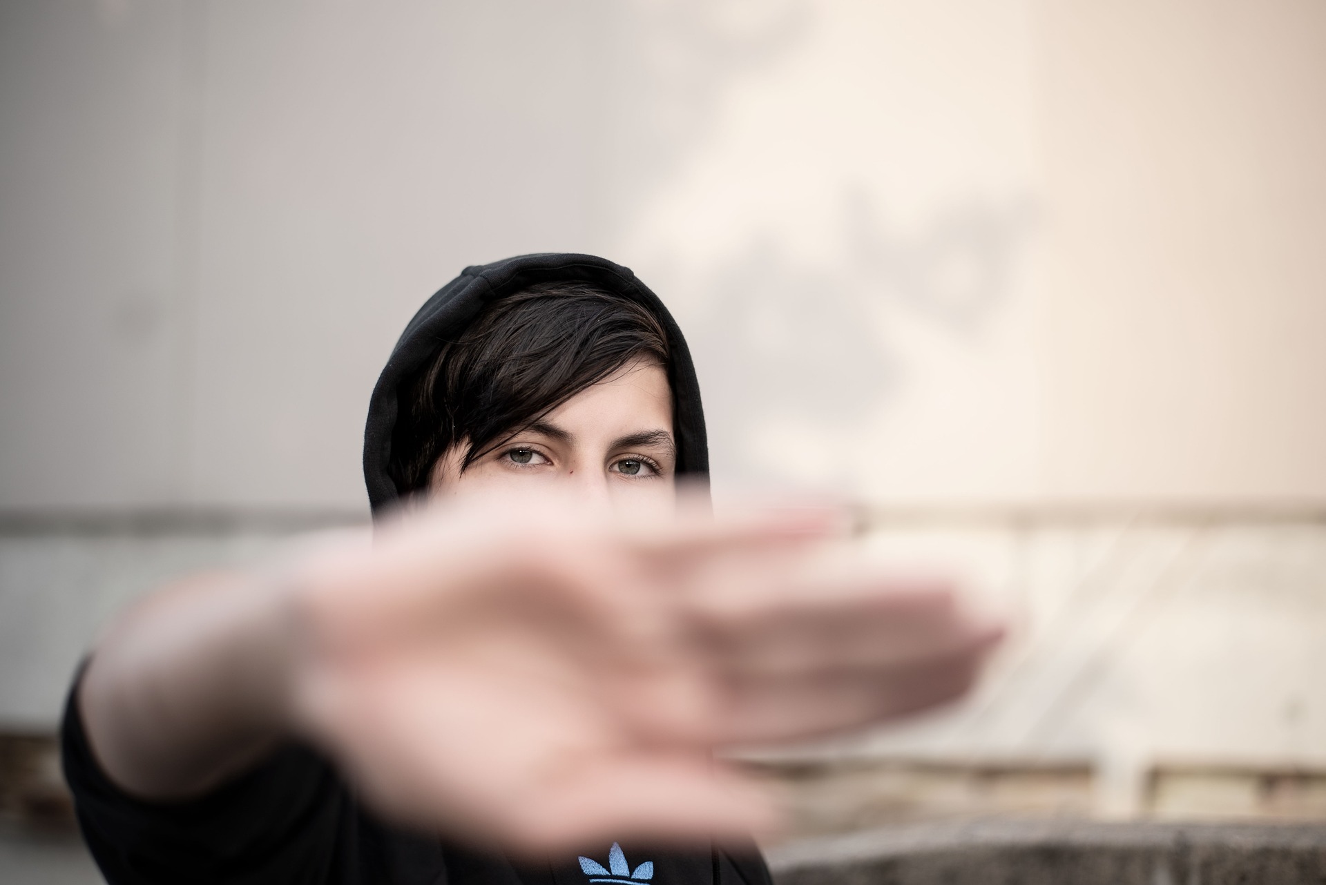 Imagen principal del artículo: Colegio de Trabajadores Sociales hace un llamado a no normalizar las relaciones impropias