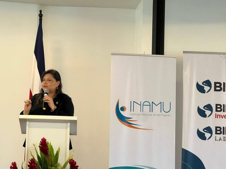 Programa busca facilitar el cuido de menores para impulsar la inclusión de mujeres en el campo laboral