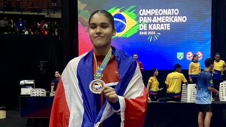 Karateca tica Amanda Moreno se proclama subcampeona panamericana juvenil en Brasil