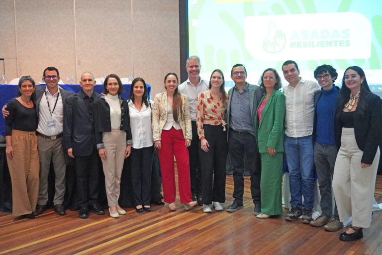 Concluye proyecto para fortalecer 60 ASADAS en su resiliencia frente al cambio climático