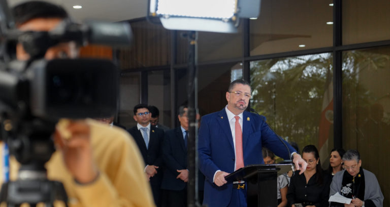 Contraloría: 9 de las 10 adjudicaciones de Ebáis investigadas sí están en firme