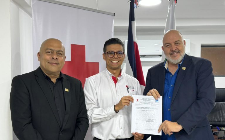 Cruz Roja y la Municipalidad de Montes de Oca renuevan convenio de cooperación