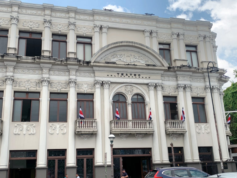Taller Nacional de Teatro abre convocatoria "Tírese al Agua 2025"