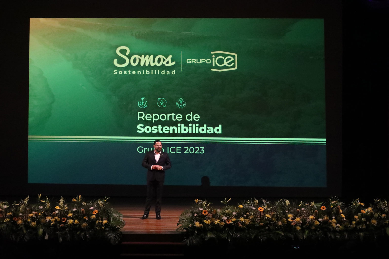 Imagen principal del artículo: Grupo ICE resalta logros en sostenibilidad y finanzas con su Reporte 2023