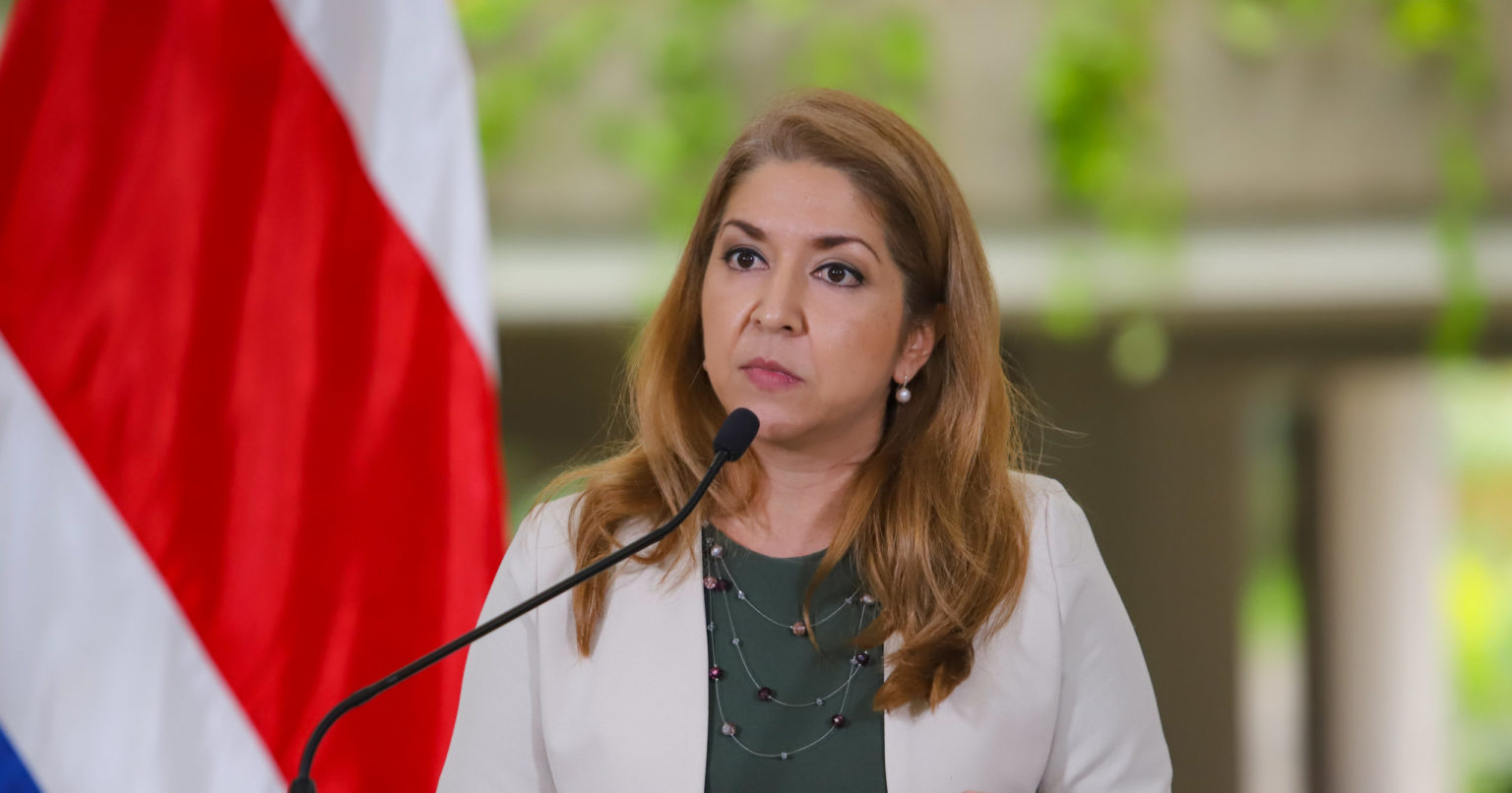 Imagen principal del artículo: Salud se retracta y pospone hasta mayo obligatoriedad de la vacuna contra la fiebre amarilla
