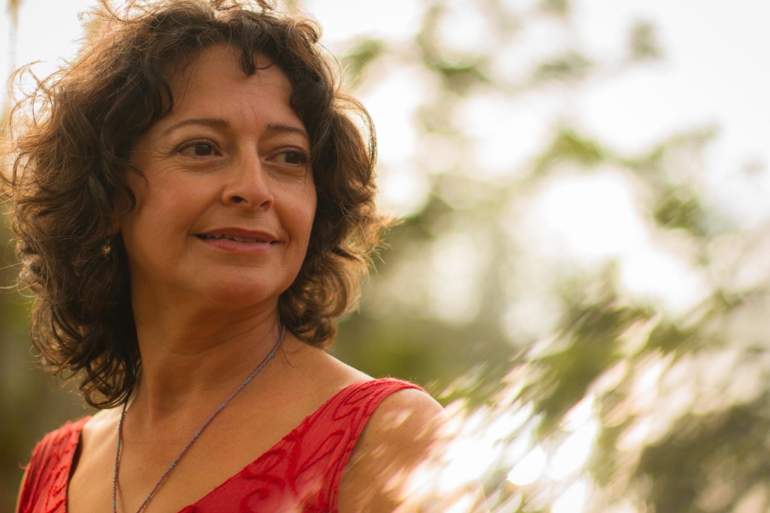 Imagen principal del artículo: Nidia Marina González gana el XI Premio Internacional de Poesía Pilar Fernández Labrador con "Atrapanieblas"