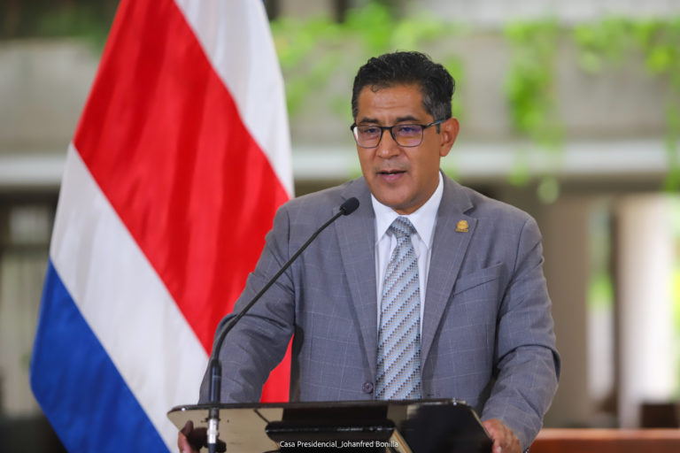 Ejecutivo presenta proyecto para que proveedores de servicios de criptoactivos en el país deban reportar información a Hacienda