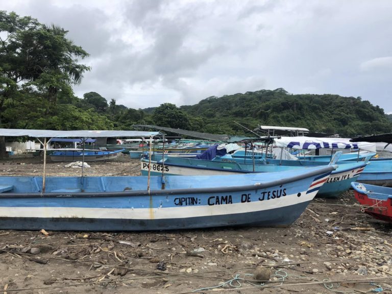 Pescadores y molusqueras de pequeña escala de Mesoamérica se preparan para la COP16 en Colombia