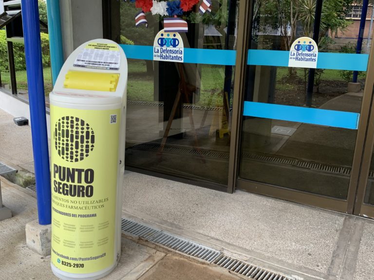 Defensoría habilita punto seguro para el depósito de medicinas caducadas
