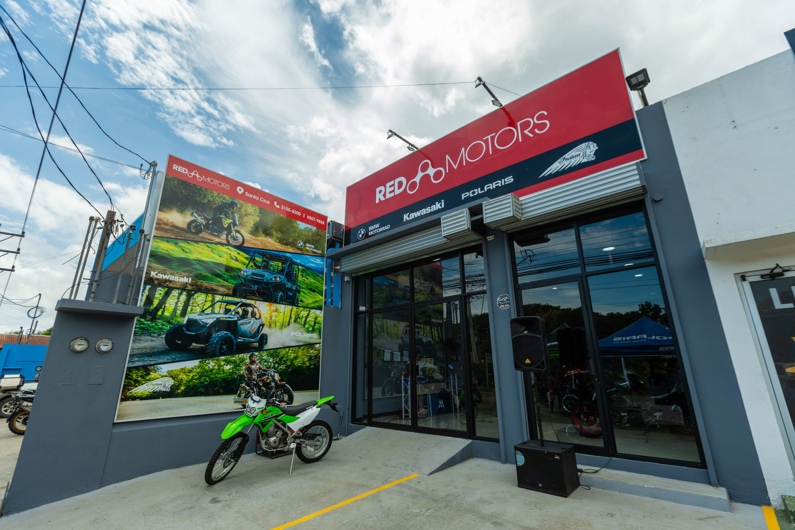Imagen principal del artículo: Red Motors distribuirá las marcas BMW Motorrad, Kawasaki, Indian y Polaris en Santa Cruz, Guanacaste