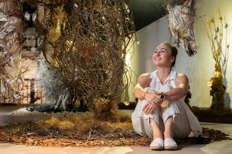 Exposición “Re-Conexión” de Alessandra Sequeira Garza se mantendrá en el MADC hasta el 4 de noviembre