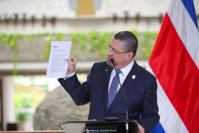 El espejo de Costa Rica y el papel de Delfino.CR a futuro (2)