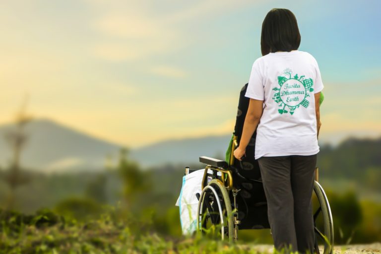 Por una sociedad más hospitalaria: una Telaraña sobre enfermedades neurodegenerativas