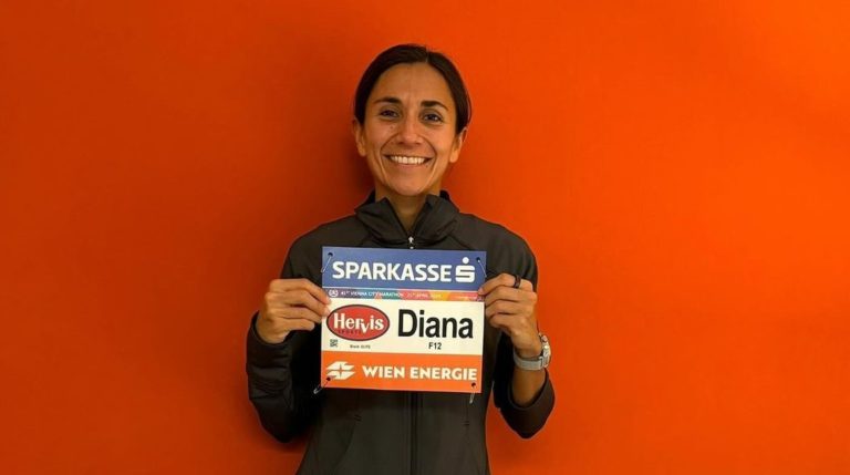 Tica Diana Bogantes impone un nuevo récord centroamericano en la prueba de media maratón