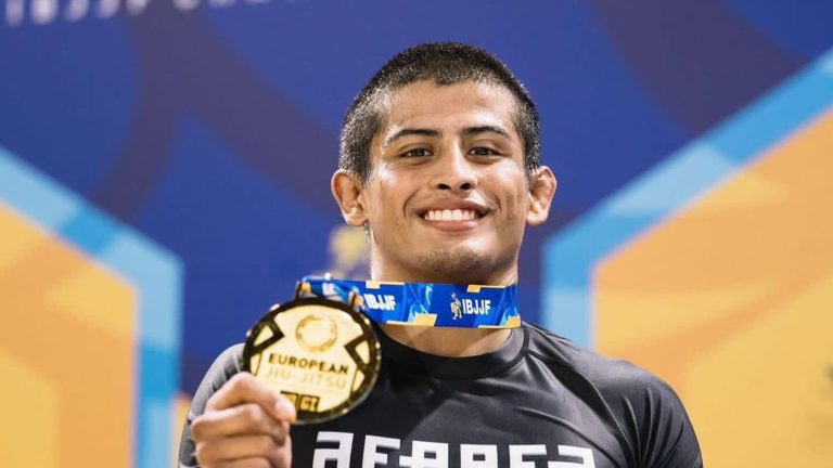 Atleta tico de jiu-jitsu Julián Espinosa se proclama campeón europeo sin kimono en Italia