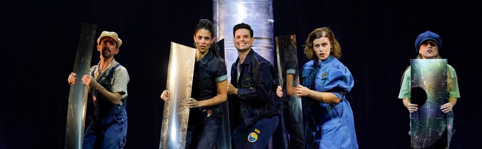 Imagen principal del artículo: Obra "A la Luna" se estrena este fin de semana en el Teatro Nacional