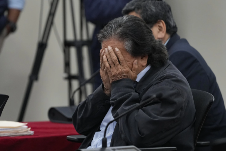 Expresidente peruano Alejandro Toledo condenado a 20 años y seis meses de prisión por corrupción