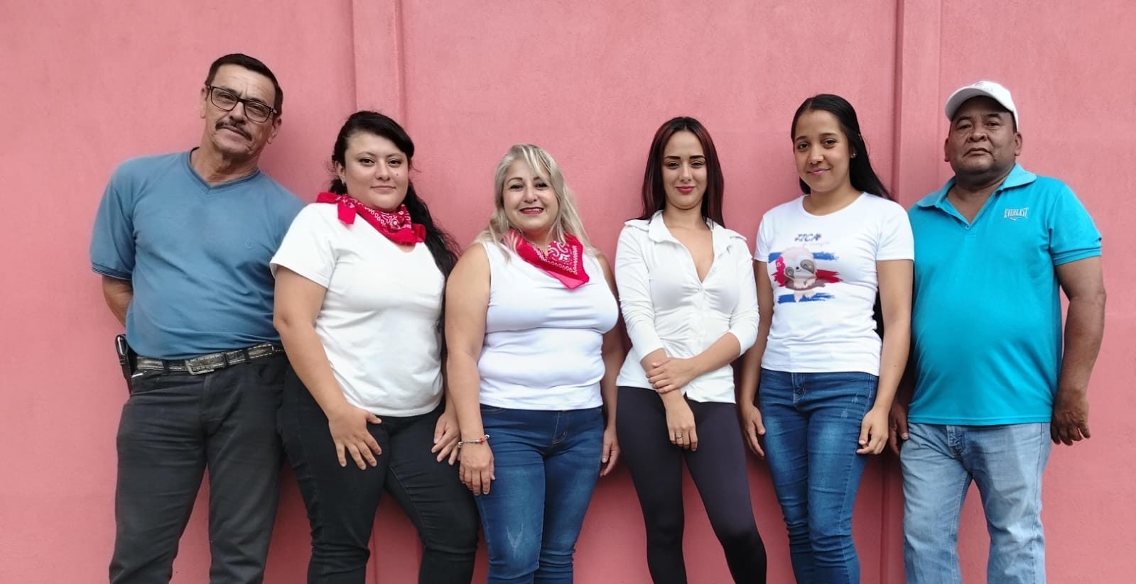 Imagen principal del artículo: Comunidades de Coto Brus, Poás y Cristo Rey reciben donativo de ₡35 millones