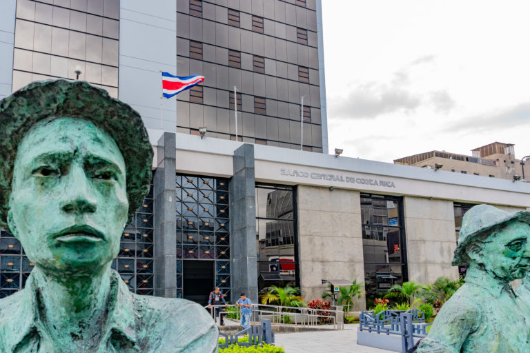 Topes de usura para créditos registran leve ajuste a la baja