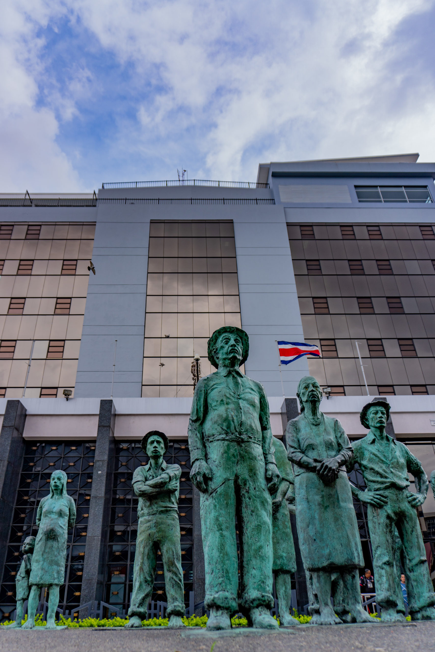 Imagen principal del artículo: Hacienda, ¡quítele sus manos al SINPE Móvil!