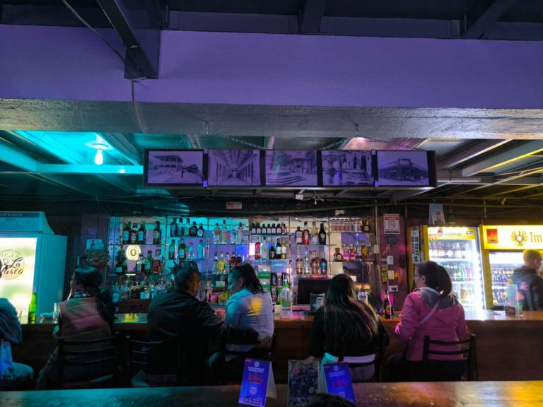 ChepeChetas invita a su "Safari Nocturno por Cantinas del Centro de San José"