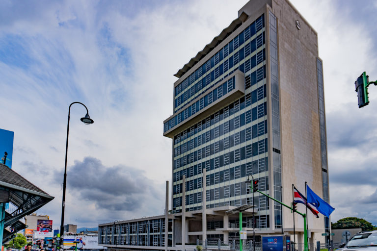 Trabajadores independientes llaman a participar en consulta sobre reglamento de condonación antes de que venza el plazo