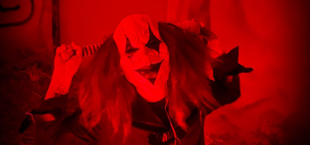 Imagen principal del artículo: Oxígeno inaugura la tercera edición del Callejón del Terror con una nueva y aterradora temática