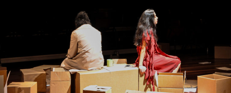 Obra de teatro “Simulacros. Cuerpos que crepitan” explora la importancia de priorizar la salud mental