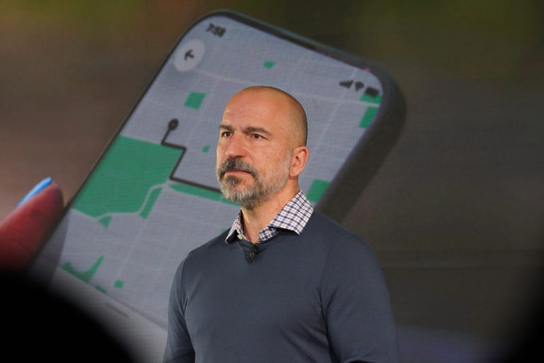 Uber anuncia nuevos servicios de transporte y entregas con enfoque en ahorro y movilidad compartida