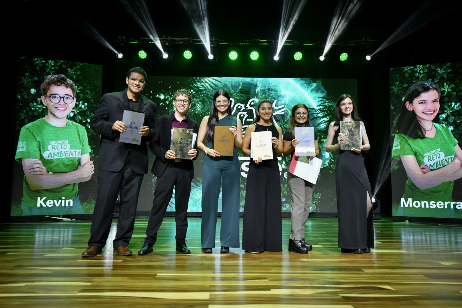 Imagen principal del artículo: Nestlé culmina con éxito INNOVATON Reto Ambiental: jóvenes emprendedores reciben apoyo para sus proyectos innovadores