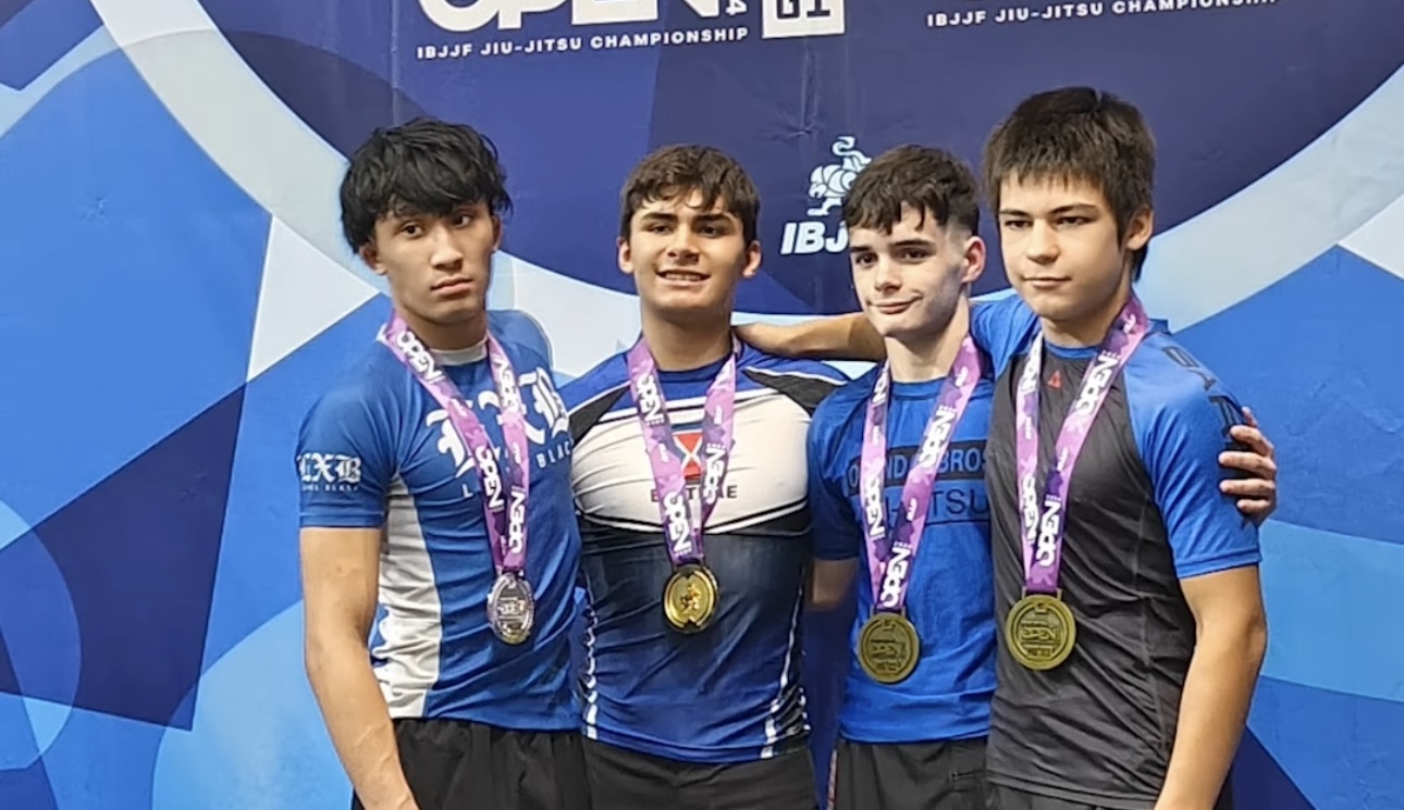 Imagen principal del artículo: Atleta tico de jiu-jitsu Kenneth Ureña gana tres medallas de oro en Abierto Internacional de Houston 2024