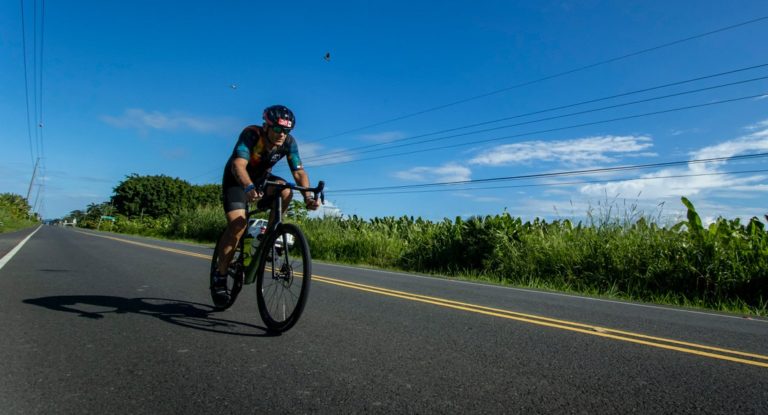 Único triatlón de larga distancia en Costa Rica se llevará a cabo en Arenal