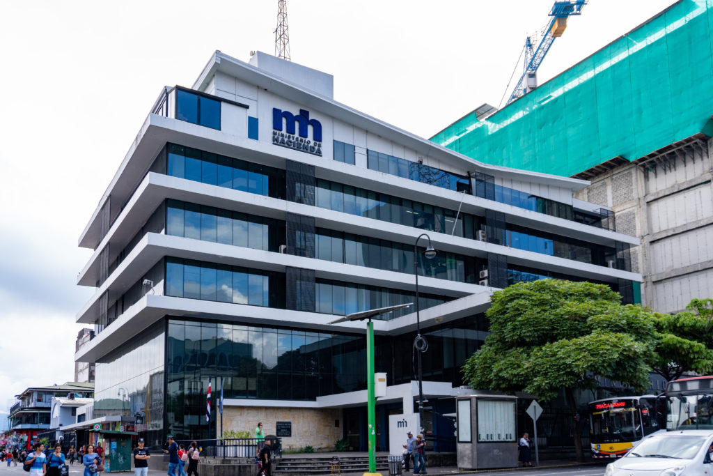 Decomisos de mercancías ilegales aumentan un 58% entre mayo y julio, informa Hacienda